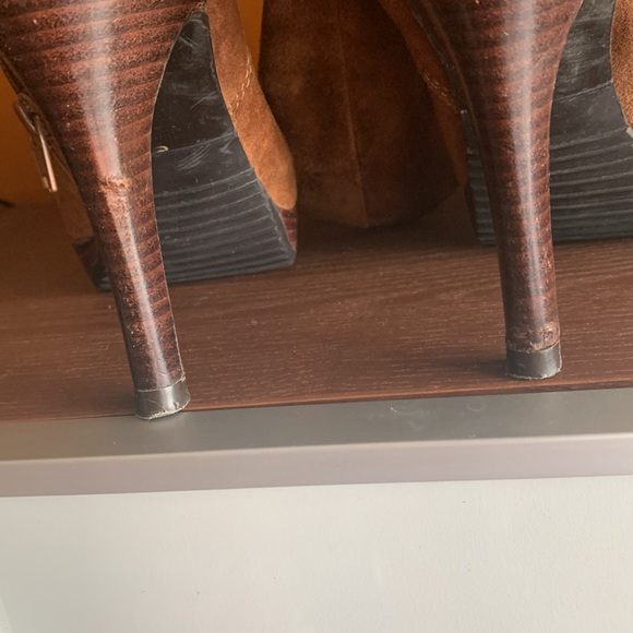 Michael Michael Kors, suede boots, owned. - Picture 6 of 10